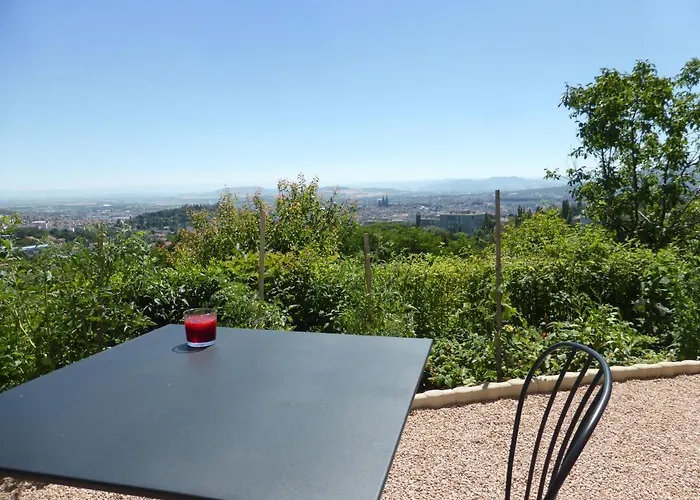 D'hotes Volcano Bed and breakfast 3*